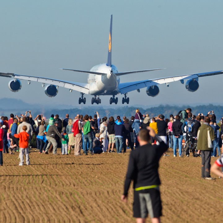 Airbus A-380 poprvé v Praze